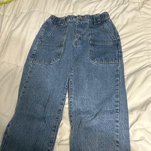 Forever 21 new dark wash cargos